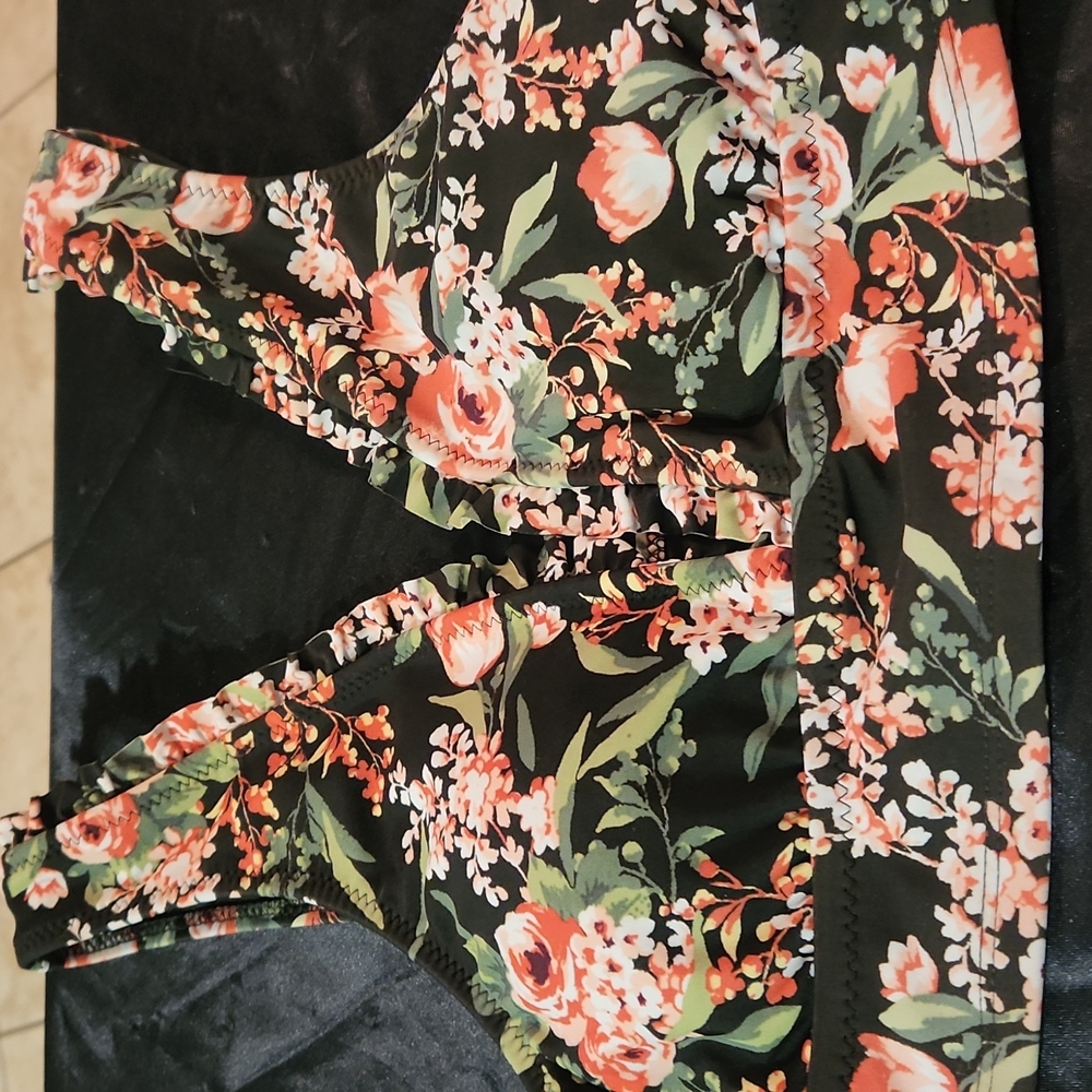 🎀NWOT Massimo Bikini Top 👙